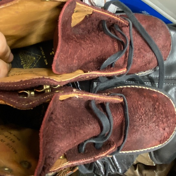 Boots - Picture 4 of 5